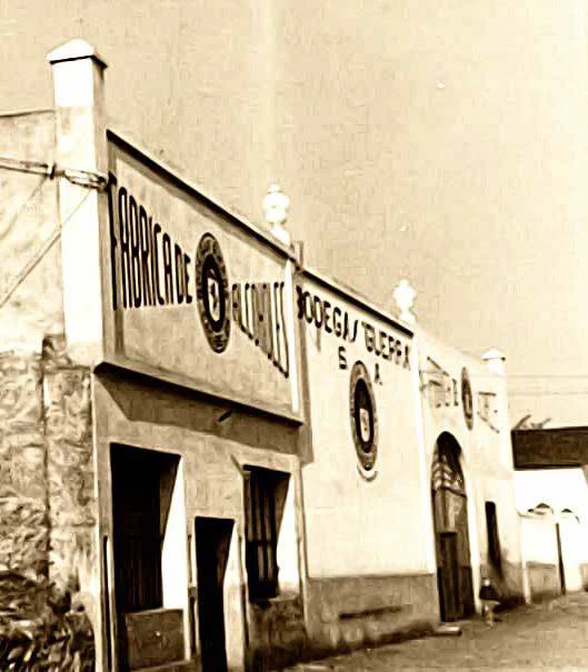 imagen antigua de las bodegas guerra